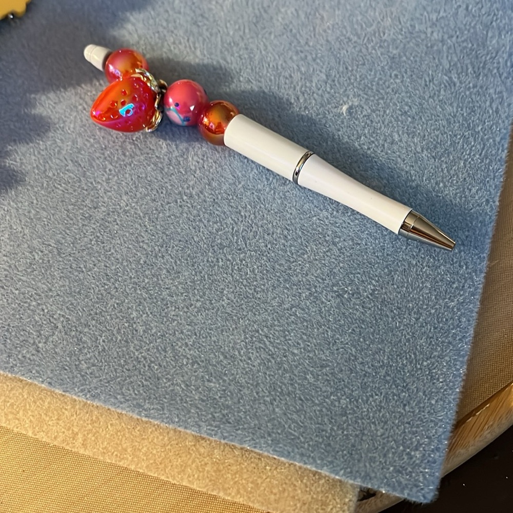 Decorated Pen - Picture 3 of 3